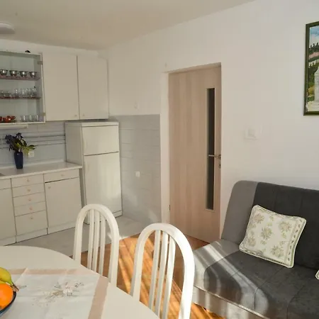 Apartment Zrilic